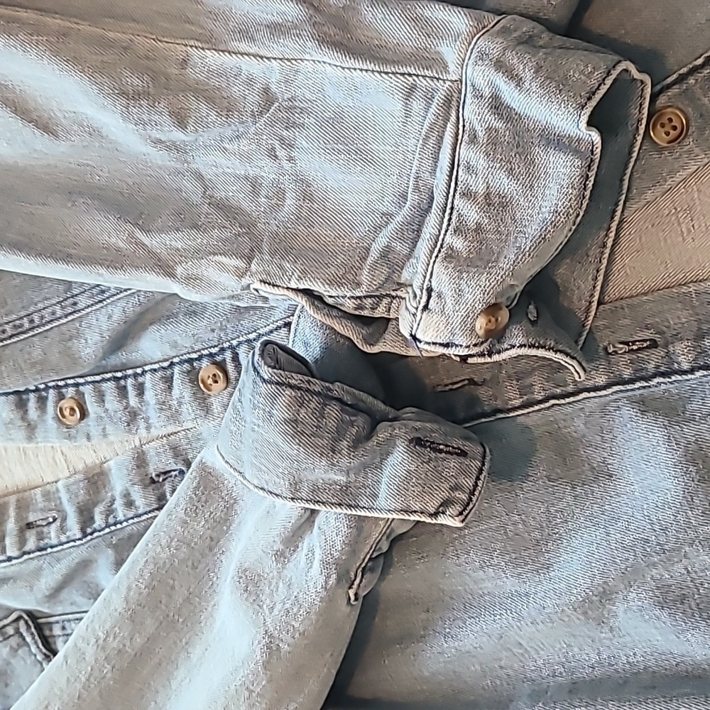 Universal Thread Light Blue Casual Button Down Sh… - image 5